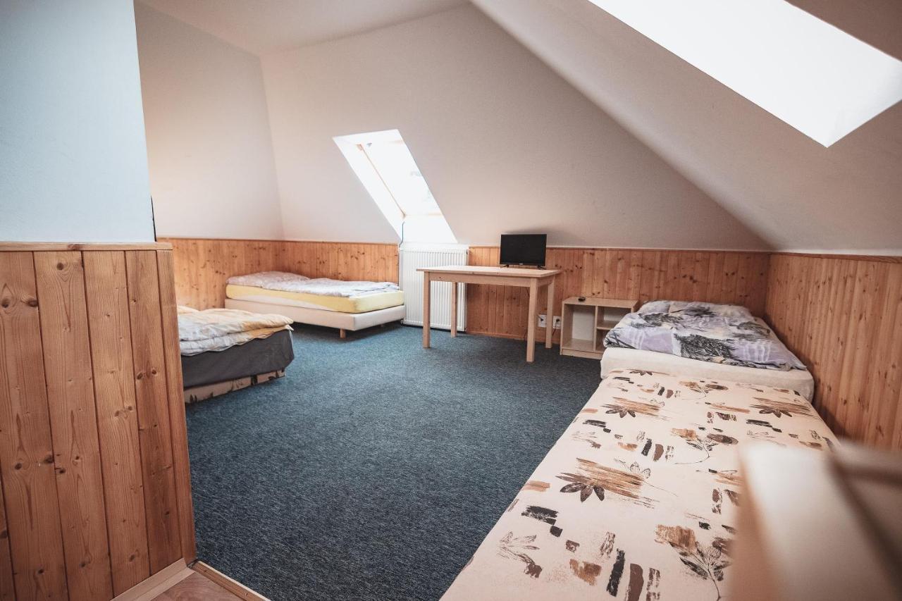 Hotel Penzion U Dračí skaly Svojse Esterno foto