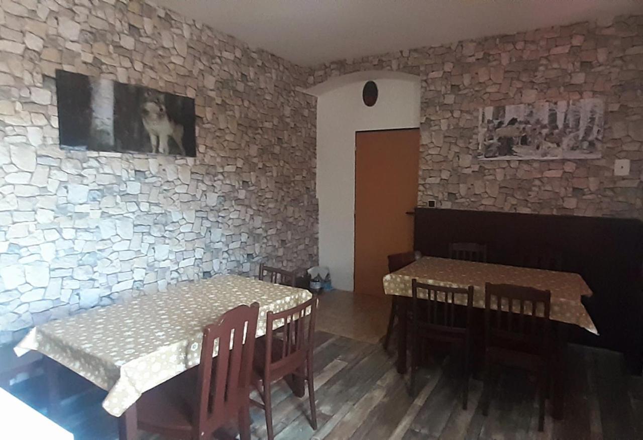 Hotel Penzion U Dračí skaly Svojse Esterno foto